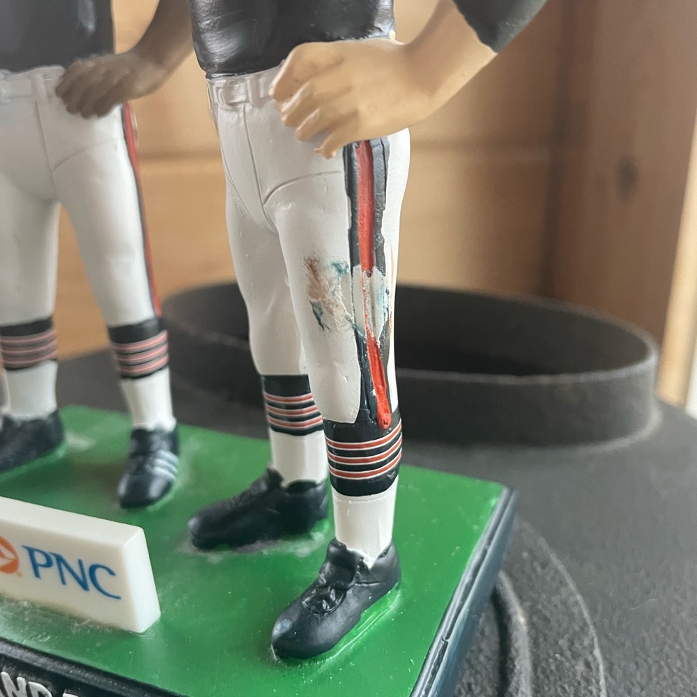4 pc. Chicago Bears NFL Bobblehead Set - Picture 6 of 8